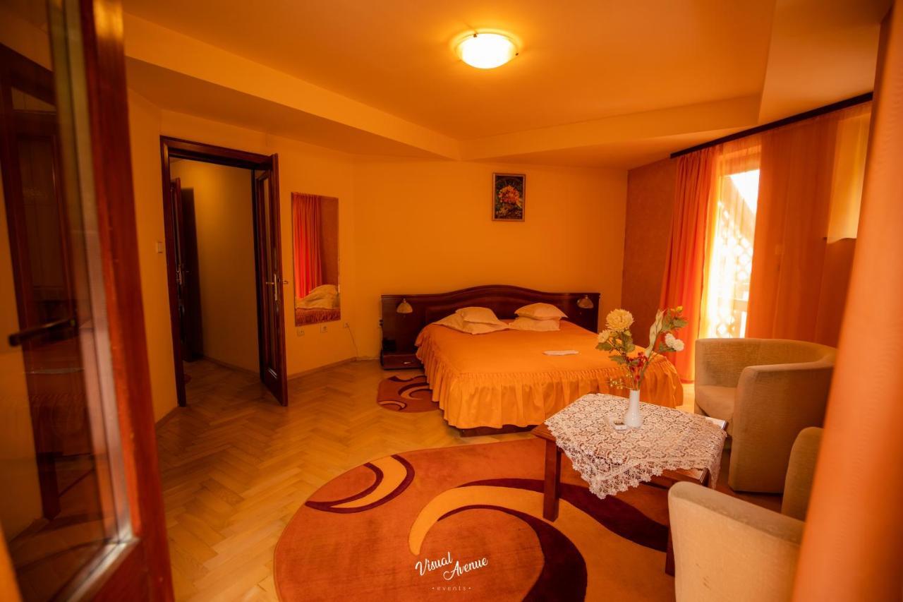 Pensiunea Serena Cluj-Napoca Ngoại thất bức ảnh